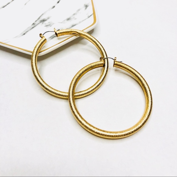 DARLA 14K GOLD FILL HOLLOW TEXTURED HOOP EARRINGS - Picture 5 of 6